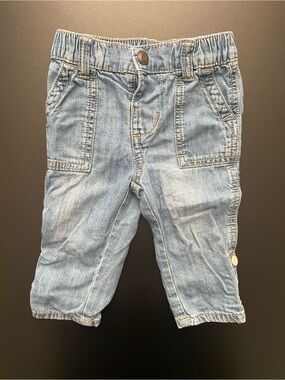 Blue Jeans with snap front and roll up ability. Fits 9 mo. 👖